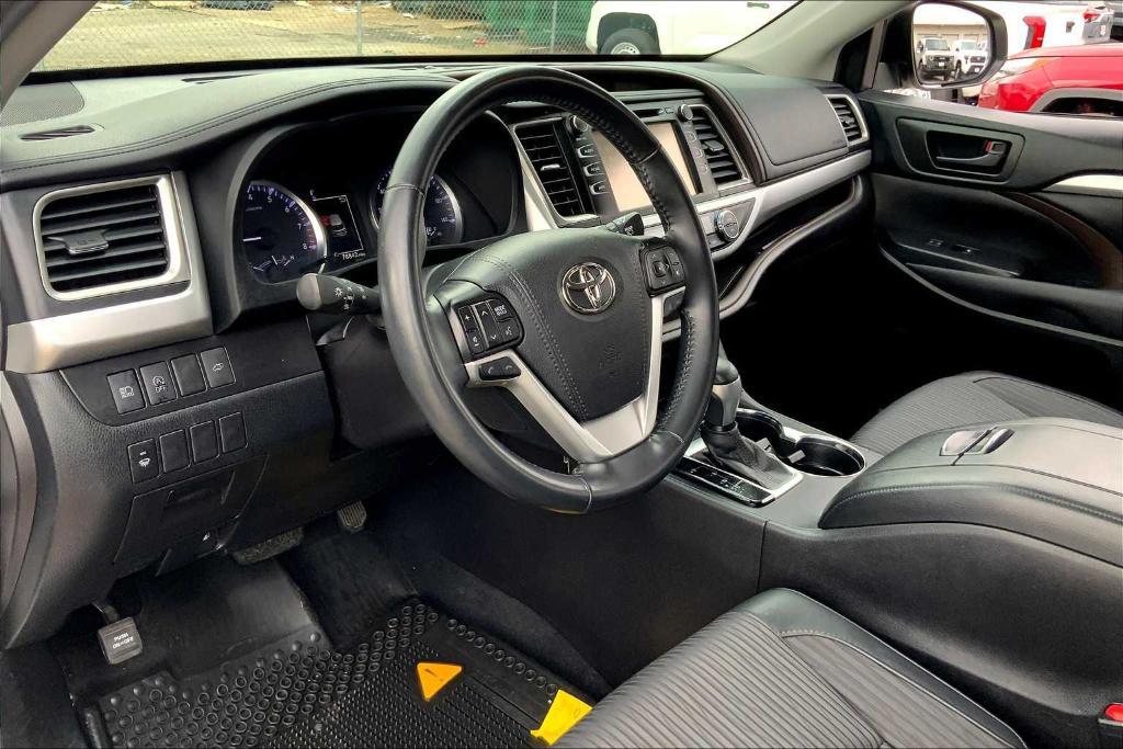 used 2019 Toyota Highlander car, priced at $23,994