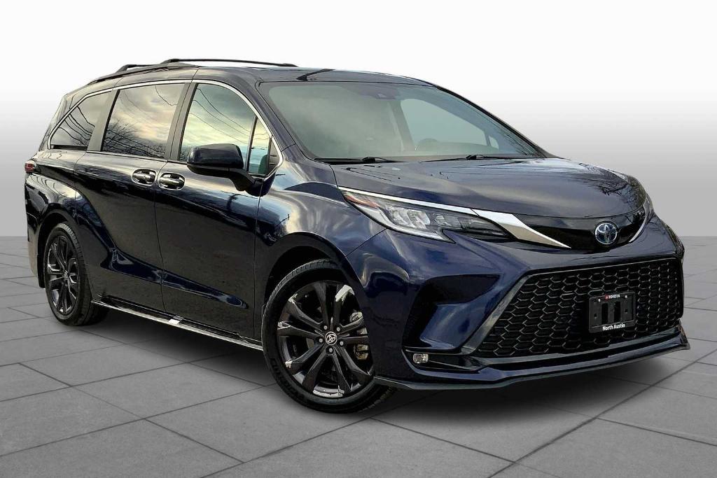 used 2023 Toyota Sienna car, priced at $43,915