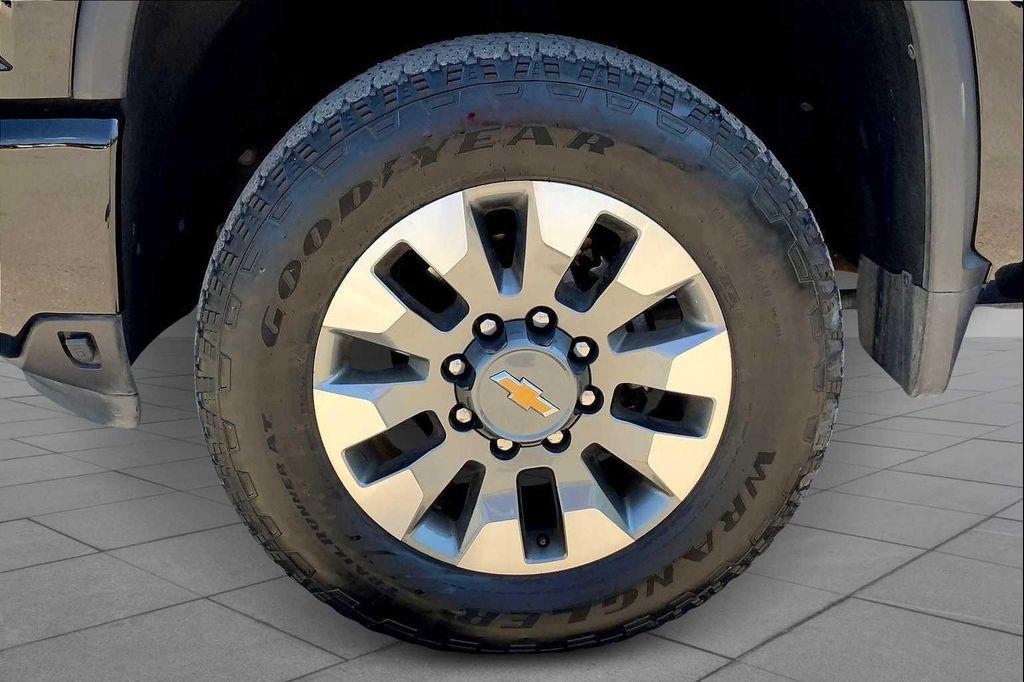 used 2024 Chevrolet Silverado 2500 car, priced at $48,605