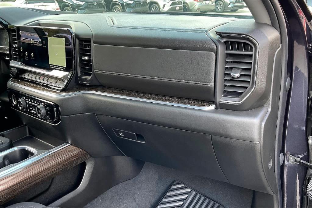 used 2022 Chevrolet Silverado 1500 car, priced at $46,944