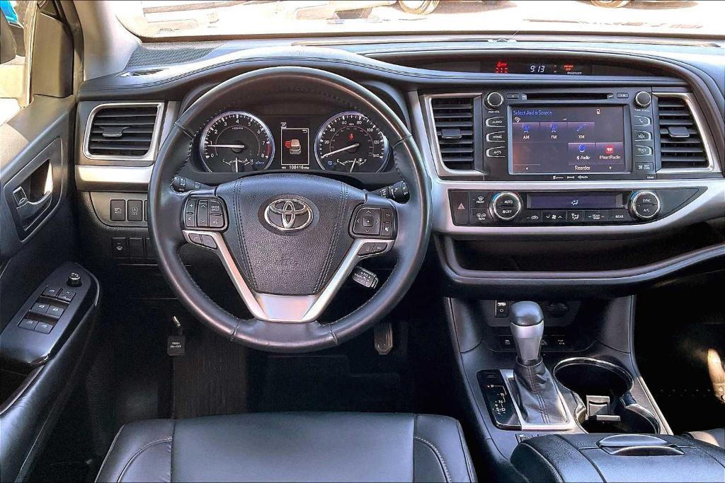 used 2019 Toyota Highlander car, priced at $25,950