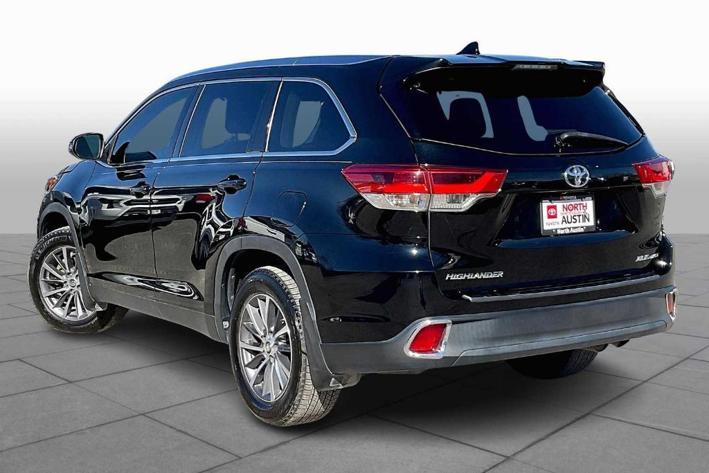 used 2019 Toyota Highlander car, priced at $25,950