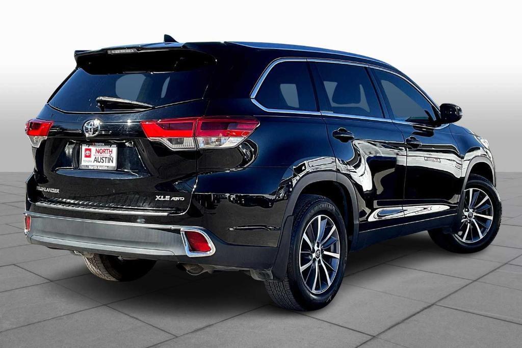 used 2019 Toyota Highlander car, priced at $25,950