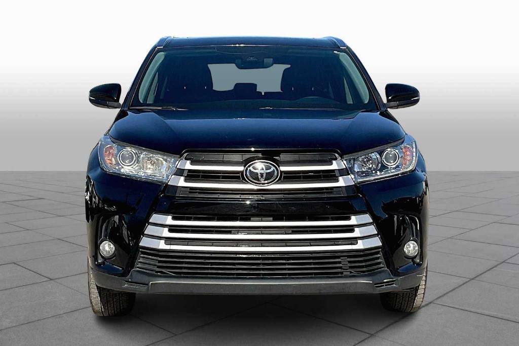 used 2019 Toyota Highlander car, priced at $25,950