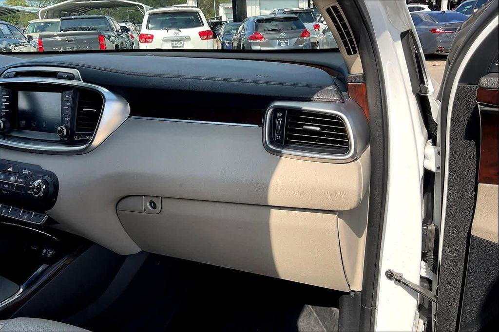 used 2017 Kia Sorento car, priced at $15,439