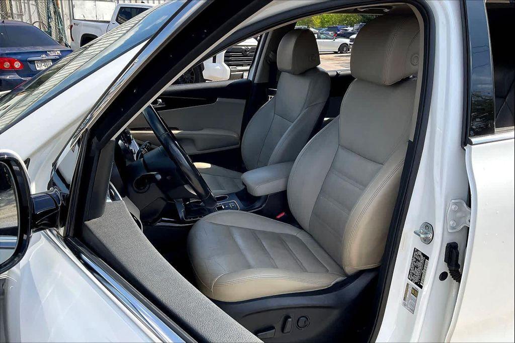 used 2017 Kia Sorento car, priced at $15,439