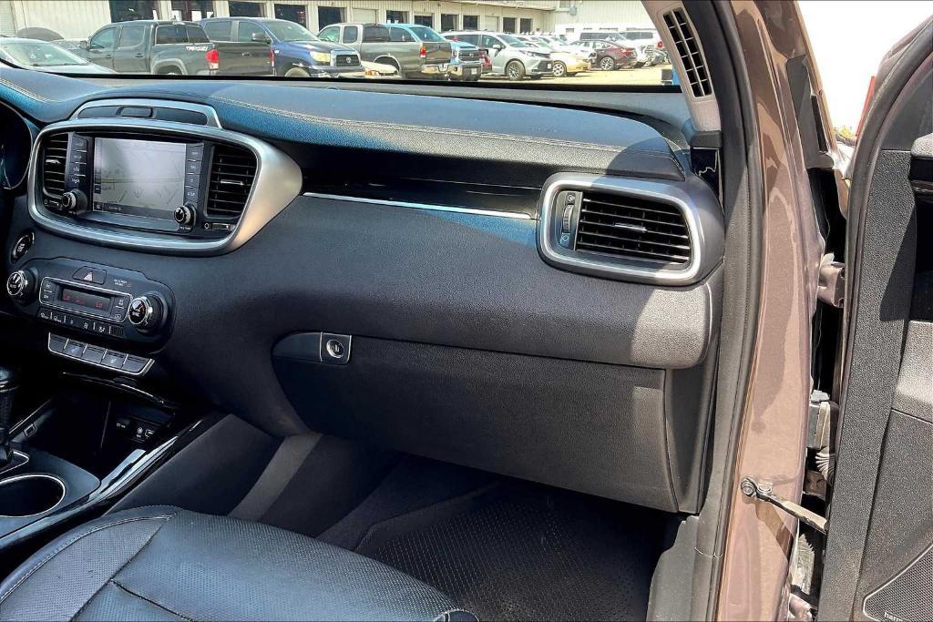 used 2019 Kia Sorento car, priced at $21,815