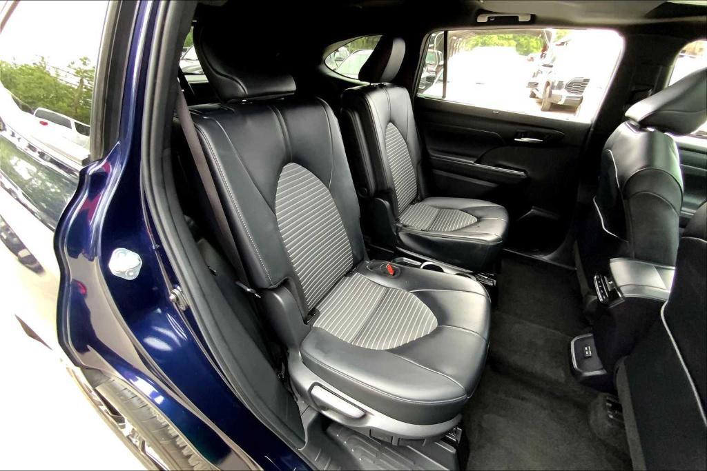 used 2024 Toyota Highlander car, priced at $47,700