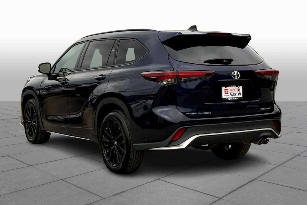 used 2024 Toyota Highlander car, priced at $47,700