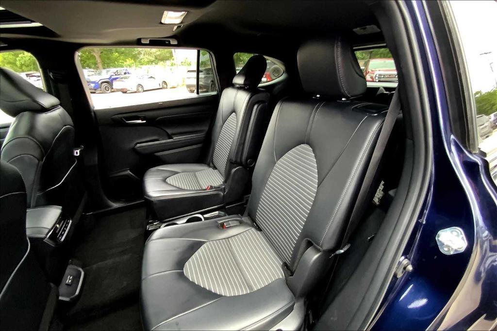 used 2024 Toyota Highlander car, priced at $47,700