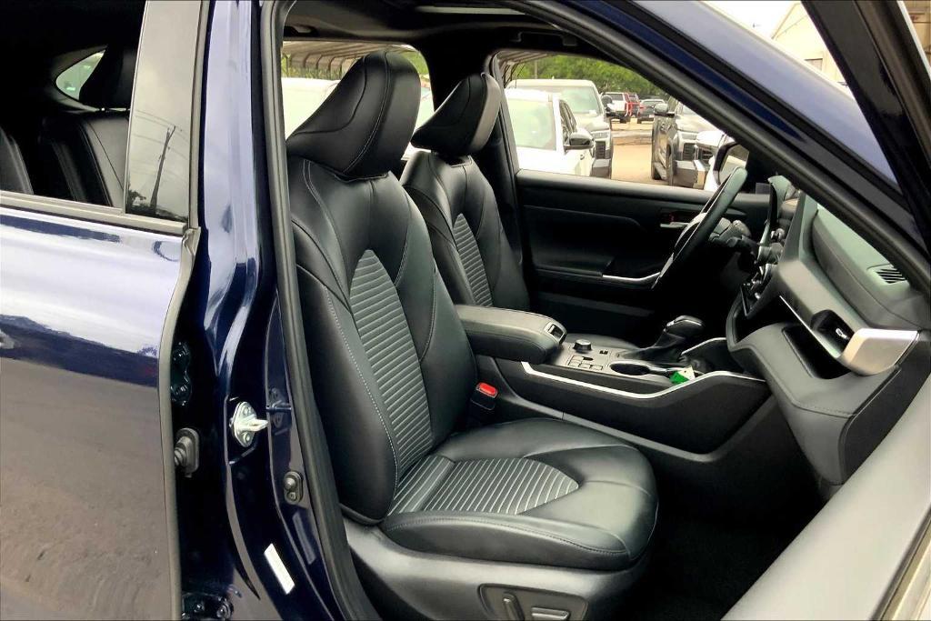 used 2024 Toyota Highlander car, priced at $47,700