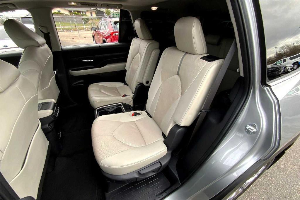 used 2024 Toyota Grand Highlander car, priced at $46,489