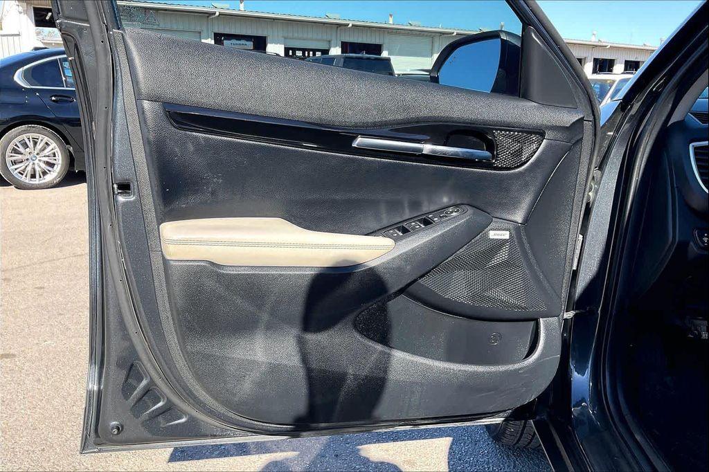 used 2023 Kia Seltos car, priced at $24,190