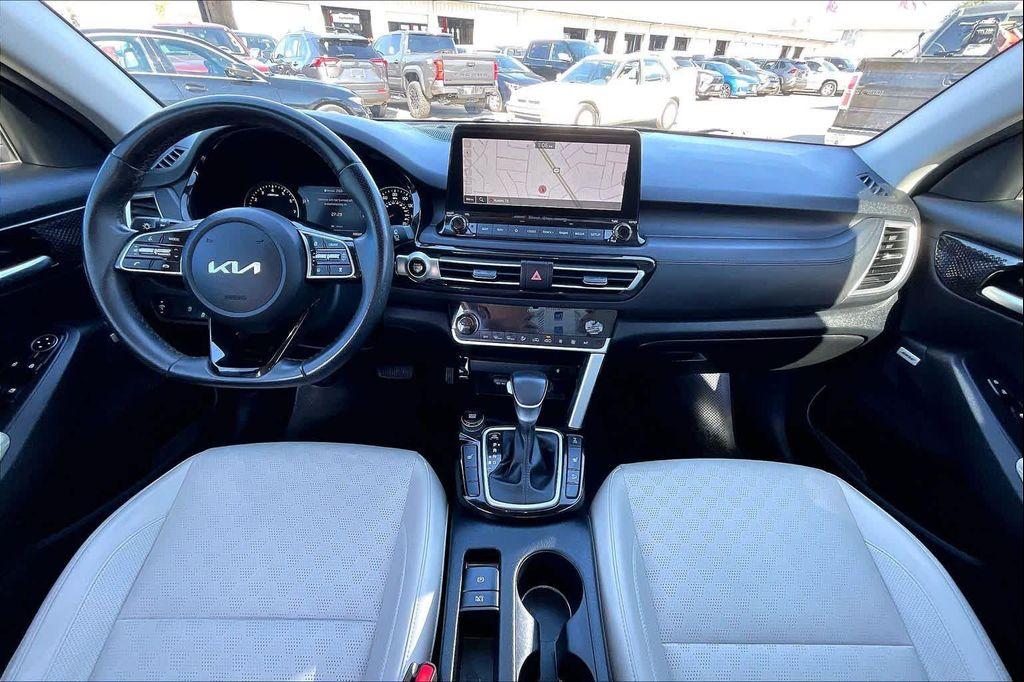 used 2023 Kia Seltos car, priced at $24,190