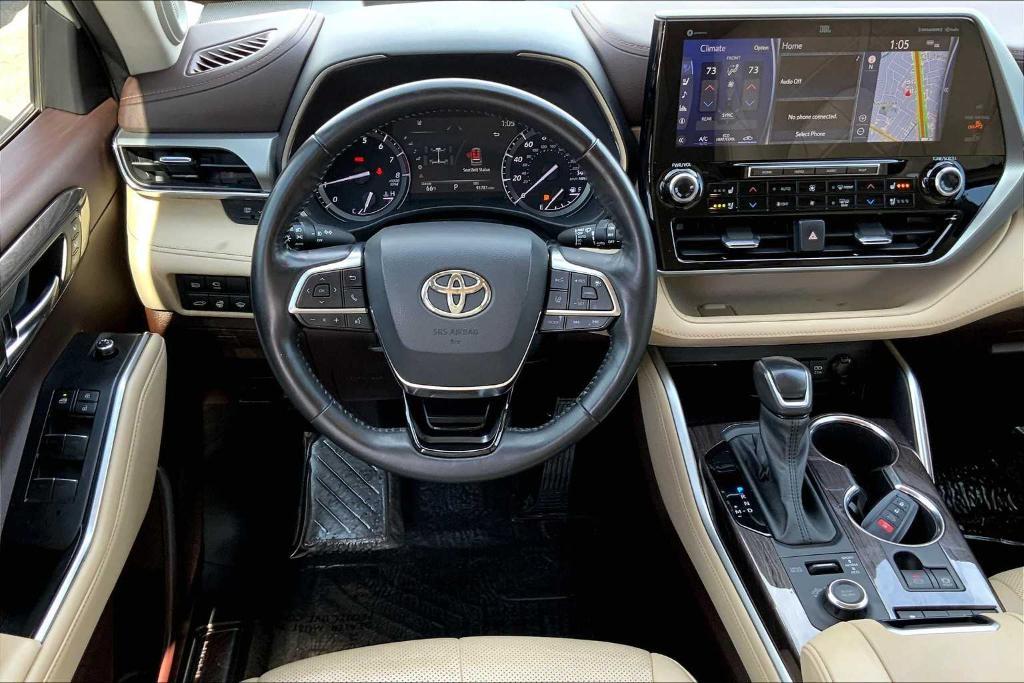 used 2021 Toyota Highlander car, priced at $36,200