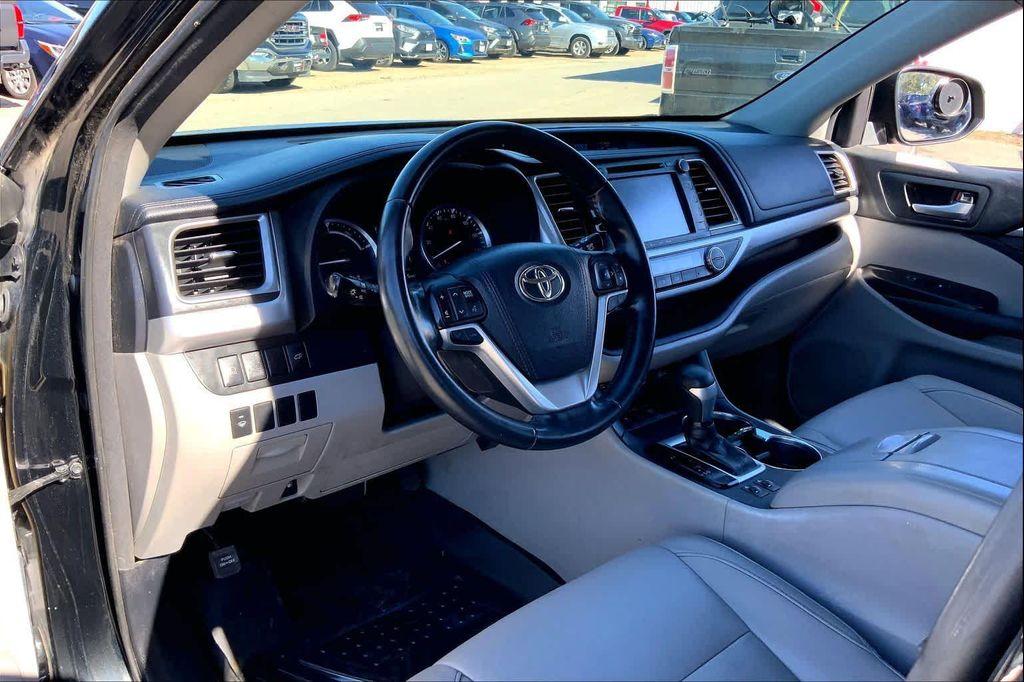 used 2017 Toyota Highlander Hybrid car, priced at $20,889