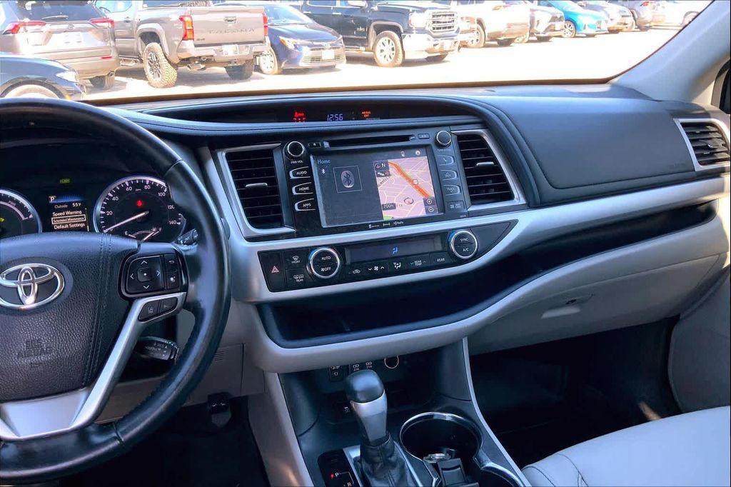 used 2017 Toyota Highlander Hybrid car, priced at $20,889