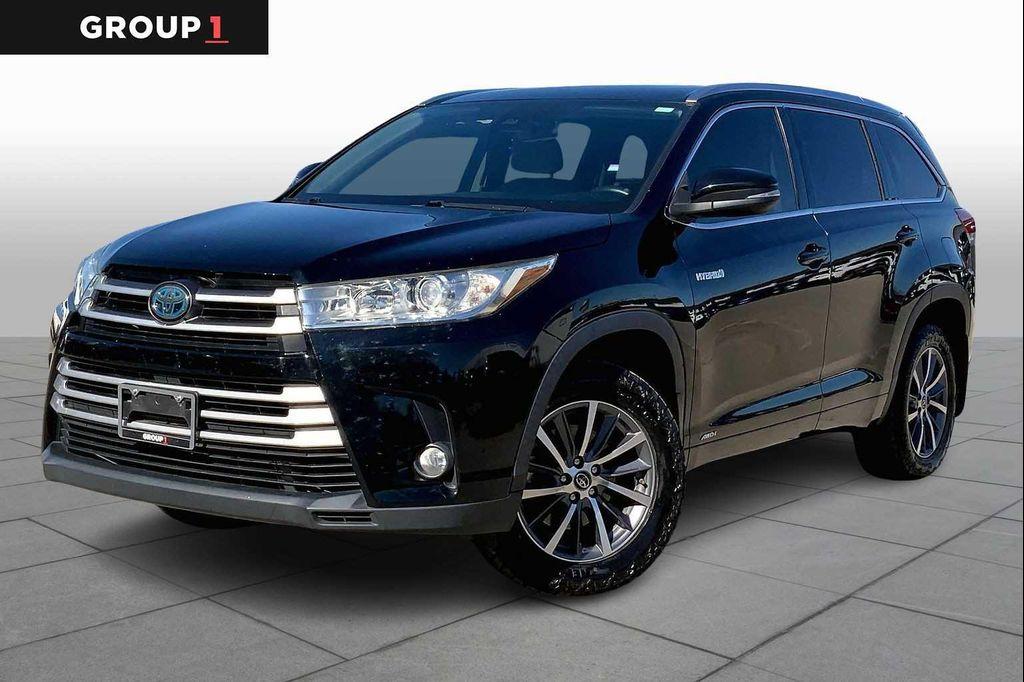 used 2017 Toyota Highlander Hybrid car, priced at $20,889