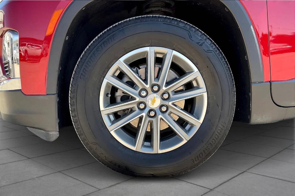 used 2023 Chevrolet Traverse car, priced at $35,160