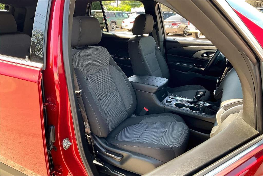 used 2023 Chevrolet Traverse car, priced at $35,160