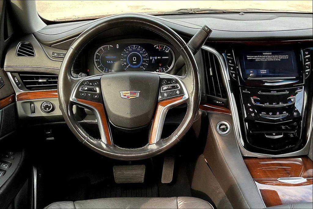 used 2018 Cadillac Escalade ESV car, priced at $28,592
