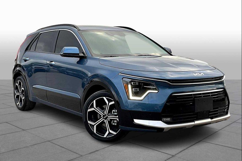 used 2025 Kia Niro car, priced at $34,422