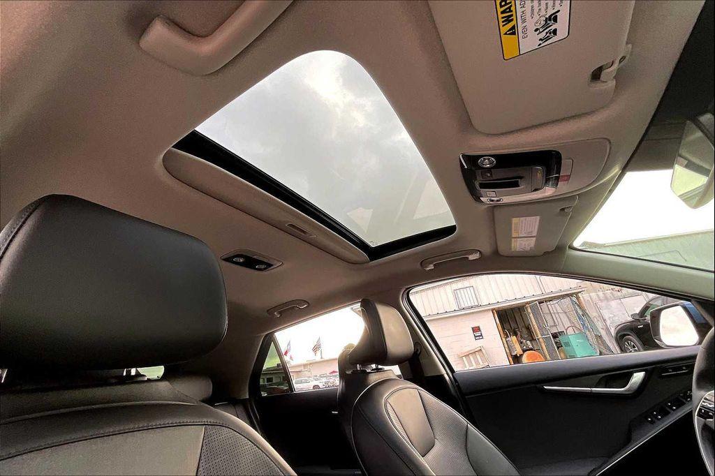 used 2025 Kia Niro car, priced at $34,422