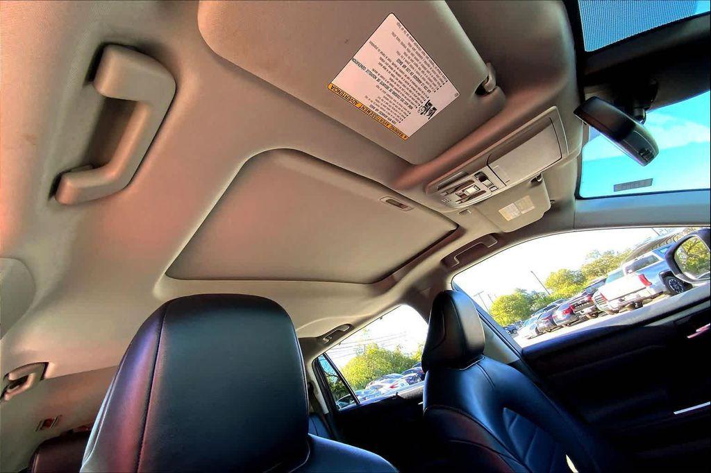 used 2022 Toyota Highlander car, priced at $34,411