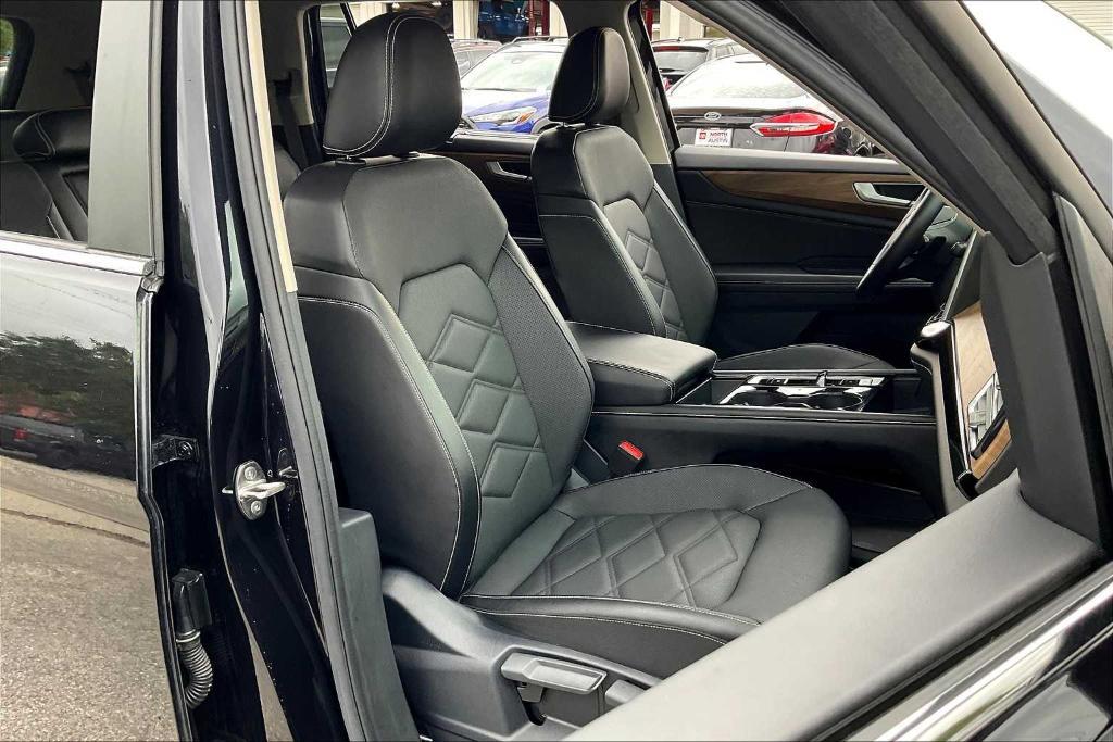 used 2024 Volkswagen Atlas car, priced at $34,980