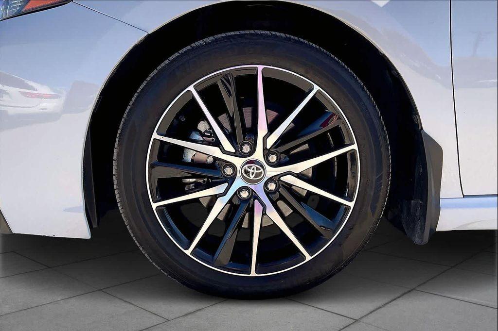 used 2024 Toyota Camry Hybrid car, priced at $29,975