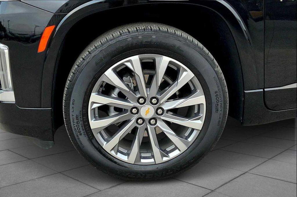used 2023 Chevrolet Traverse car, priced at $40,621