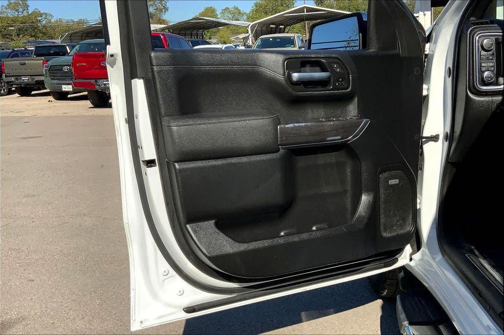 used 2021 Chevrolet Silverado 1500 car, priced at $29,399