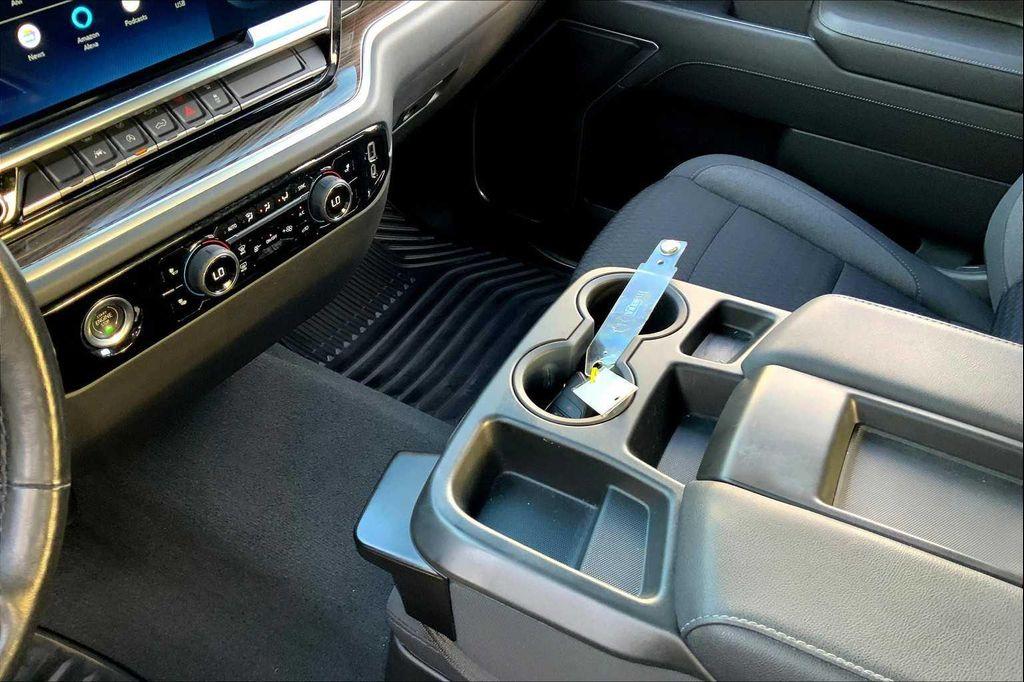 used 2022 Chevrolet Silverado 1500 car, priced at $36,284