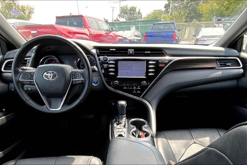 used 2018 Toyota Camry Hybrid car, priced at $20,999