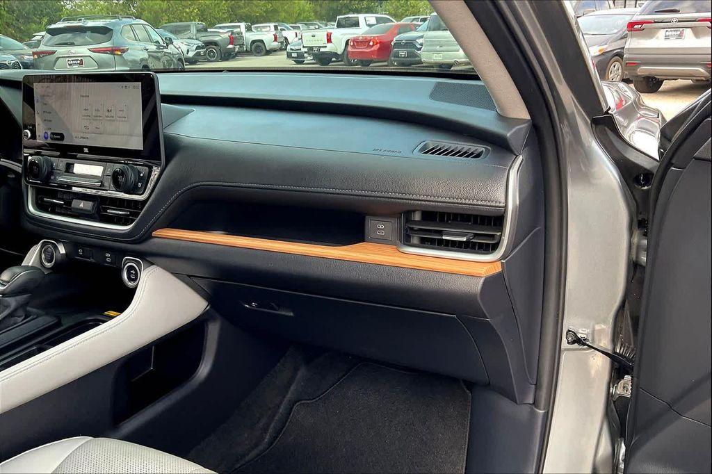 used 2025 Toyota Grand Highlander car, priced at $55,408