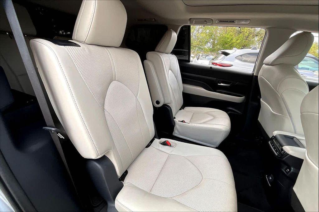 used 2025 Toyota Grand Highlander car, priced at $55,408