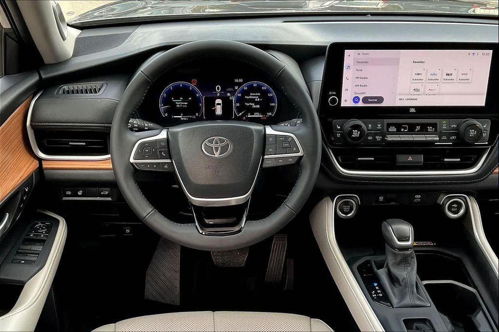 used 2025 Toyota Grand Highlander car, priced at $55,408