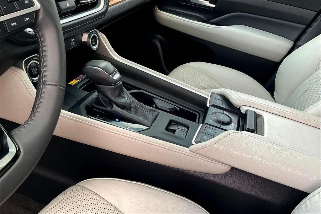 used 2025 Toyota Grand Highlander car, priced at $55,408