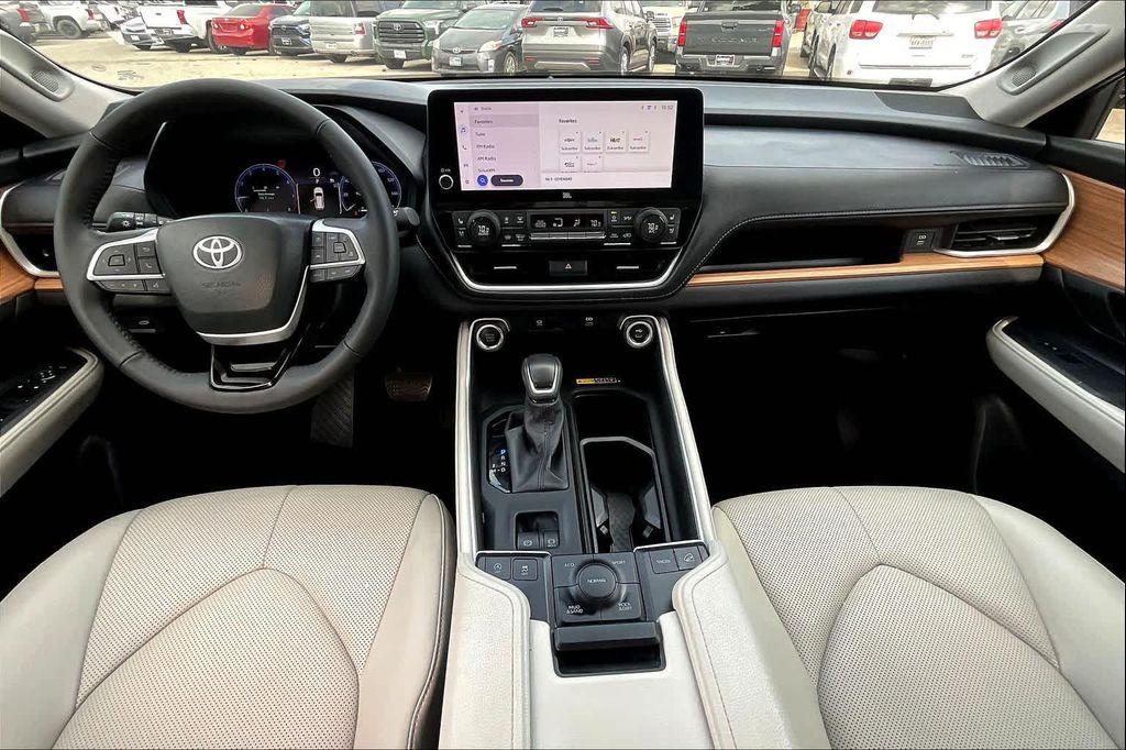 used 2025 Toyota Grand Highlander car, priced at $55,408