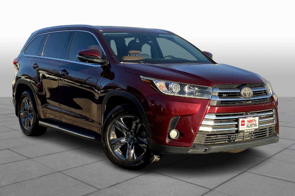 used 2018 Toyota Highlander car, priced at $28,578