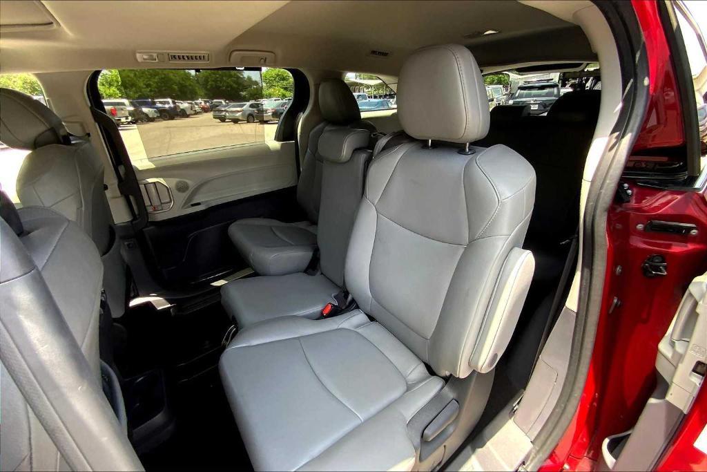 used 2023 Toyota Sienna car, priced at $39,999