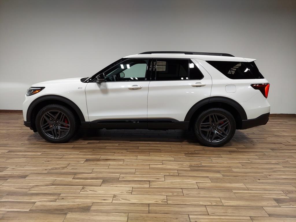 new 2025 Ford Explorer car, priced at $52,345