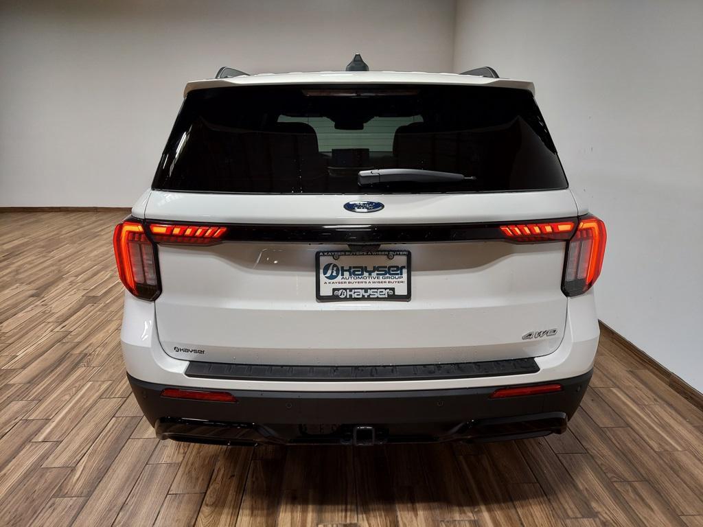 new 2025 Ford Explorer car, priced at $52,345
