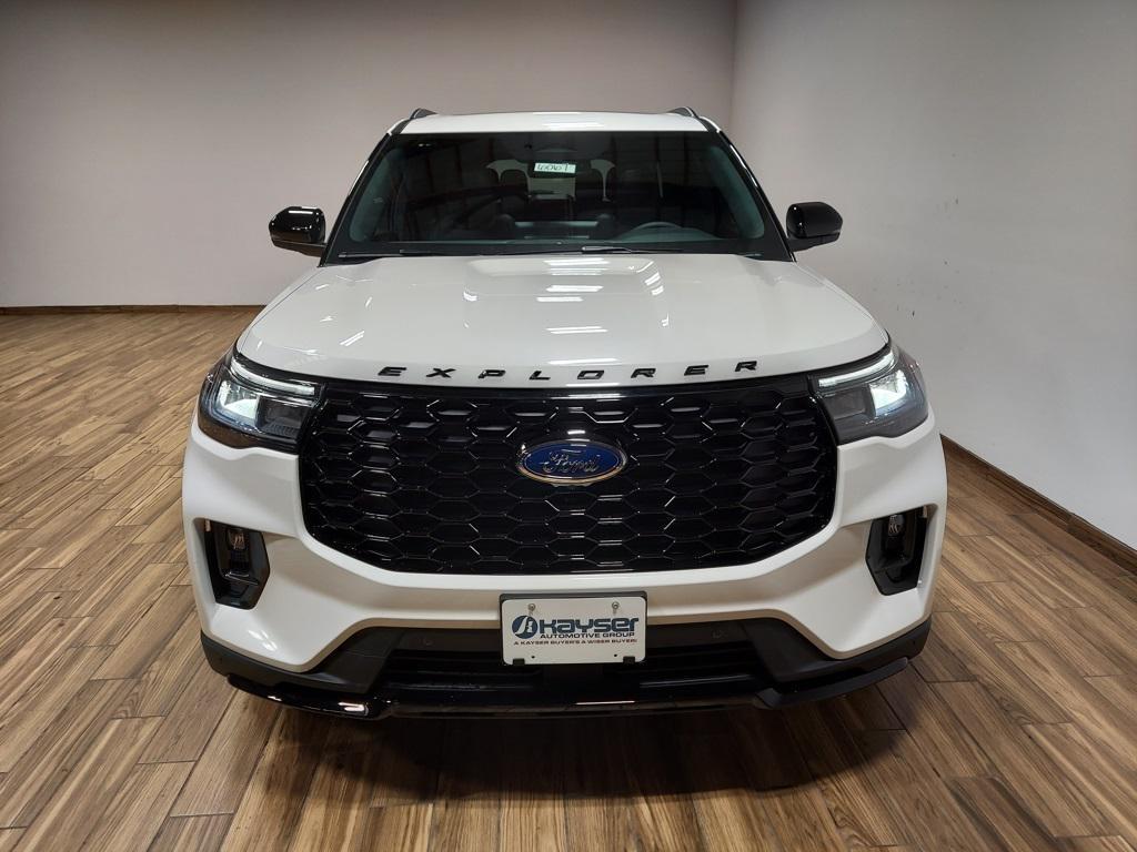 new 2025 Ford Explorer car, priced at $52,345