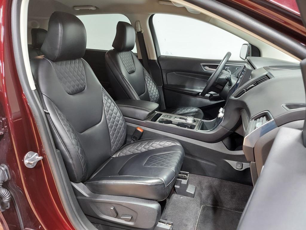 used 2024 Ford Edge car, priced at $29,999