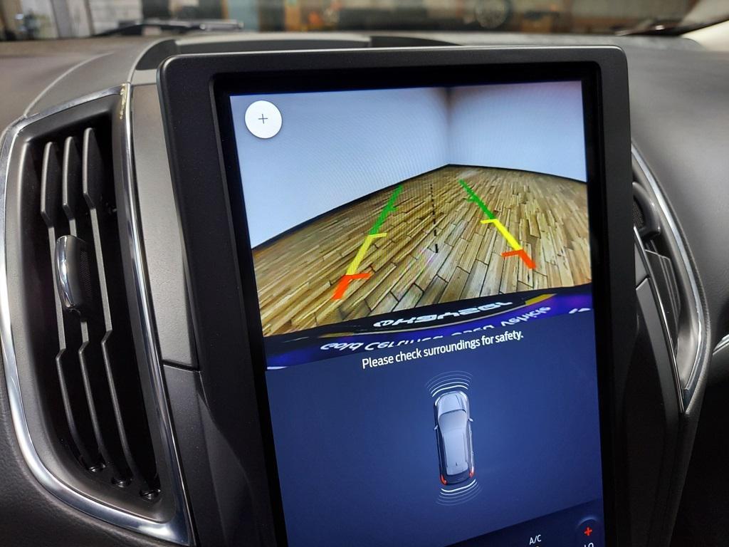 used 2024 Ford Edge car, priced at $29,999