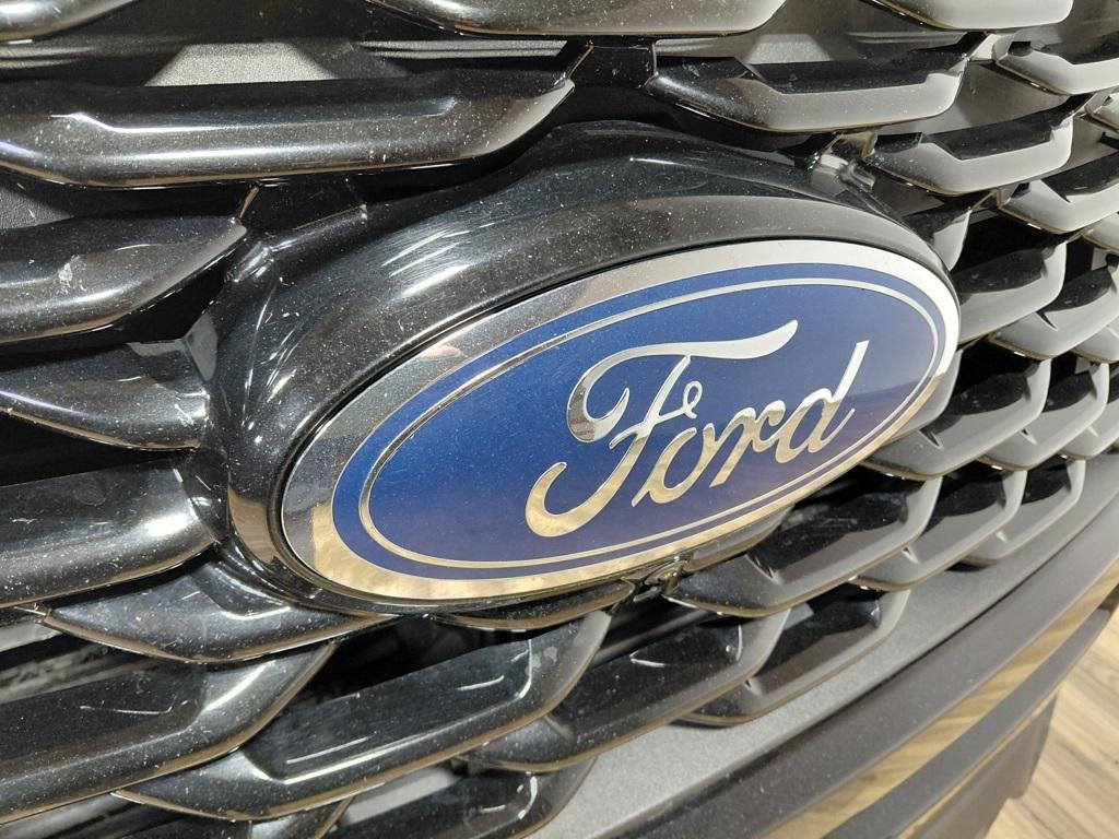 used 2022 Ford Explorer car, priced at $32,000