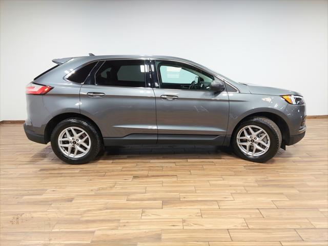 used 2024 Ford Edge car, priced at $29,400