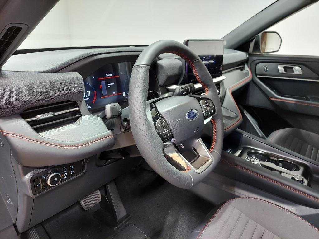 new 2025 Ford Explorer car, priced at $51,620