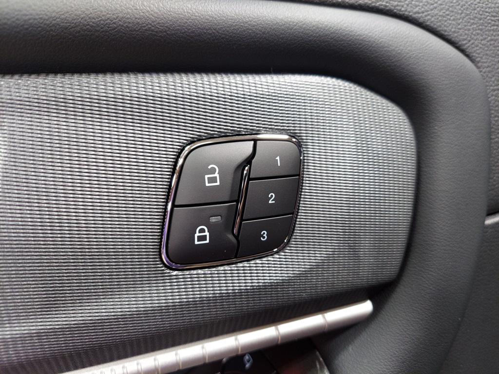 new 2025 Ford Explorer car, priced at $51,620